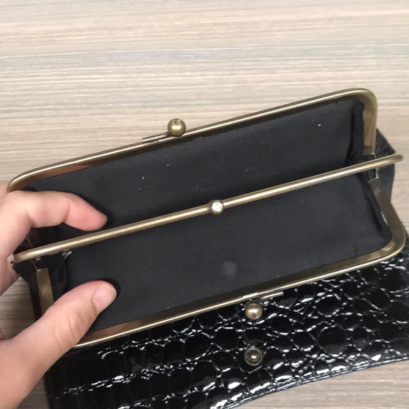 Black Wallet with gold coin pocket. - Picture 3 of 3